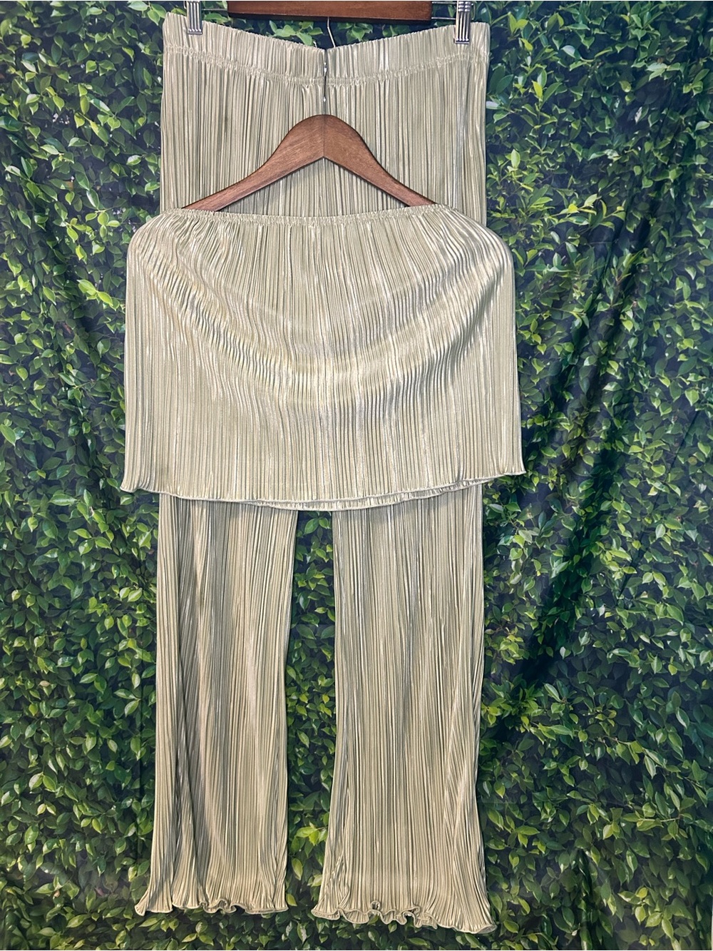 SHEIN Light Sage Pleated Wide-Leg Pants with Crop top Set